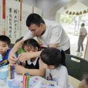“电”亮童心 安全“童”行——新江南社区成功举办儿童安全讲座